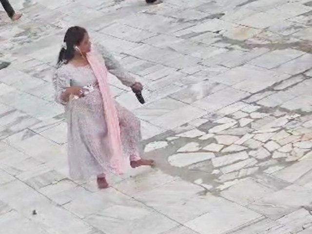 Video Shows Woman Dancing At Ajmer Shrine, Khadims Angry