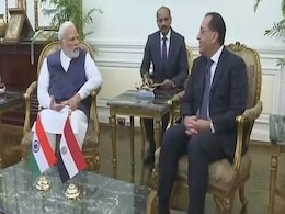 मिस्र में पीएम मोदी ने की ‘इंडिया यूनिट’ के साथ बैठक, आर्थिक संबंध मजबूत बनाने पर चर्चा मिस्र में पीएम मोदी ने की ‘इंडिया यूनिट’ के साथ बैठक, आर्थिक संबंध मजबूत बनाने पर चर्चा