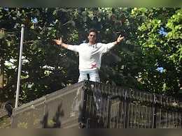 शाहरुख के घर मन्नत में लगेंगे चार चांद, अथॉरिटी से मांगी ये इजाजत शाहरुख के घर मन्नत में लगेंगे चार चांद, अथॉरिटी से मांगी ये इजाजत