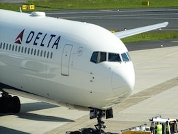 US Airport Crew Who Got Sucked Into Plane Engine Died By Suicide: Doctor US Airport Crew Who Got Sucked Into Plane Engine Died By Suicide: Doctor