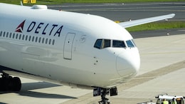 Delta Flight Makes Emergency Landing After Passengers Served 'Contaminated' Food