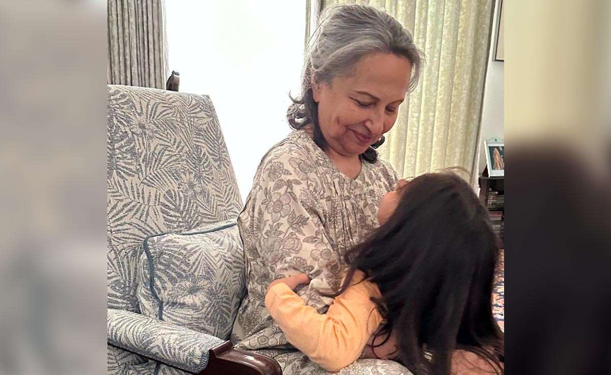 Soha Ali Khan Shares New Pics Of Mom Sharmila Tagore With Daughter Inaaya: "Most Unconditional Love"