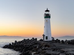 US Government Is Giving Away 6 Lighthouses For Free. Here's The Reason Why US Government Is Giving Away 6 Lighthouses For Free. Here's The Reason Why