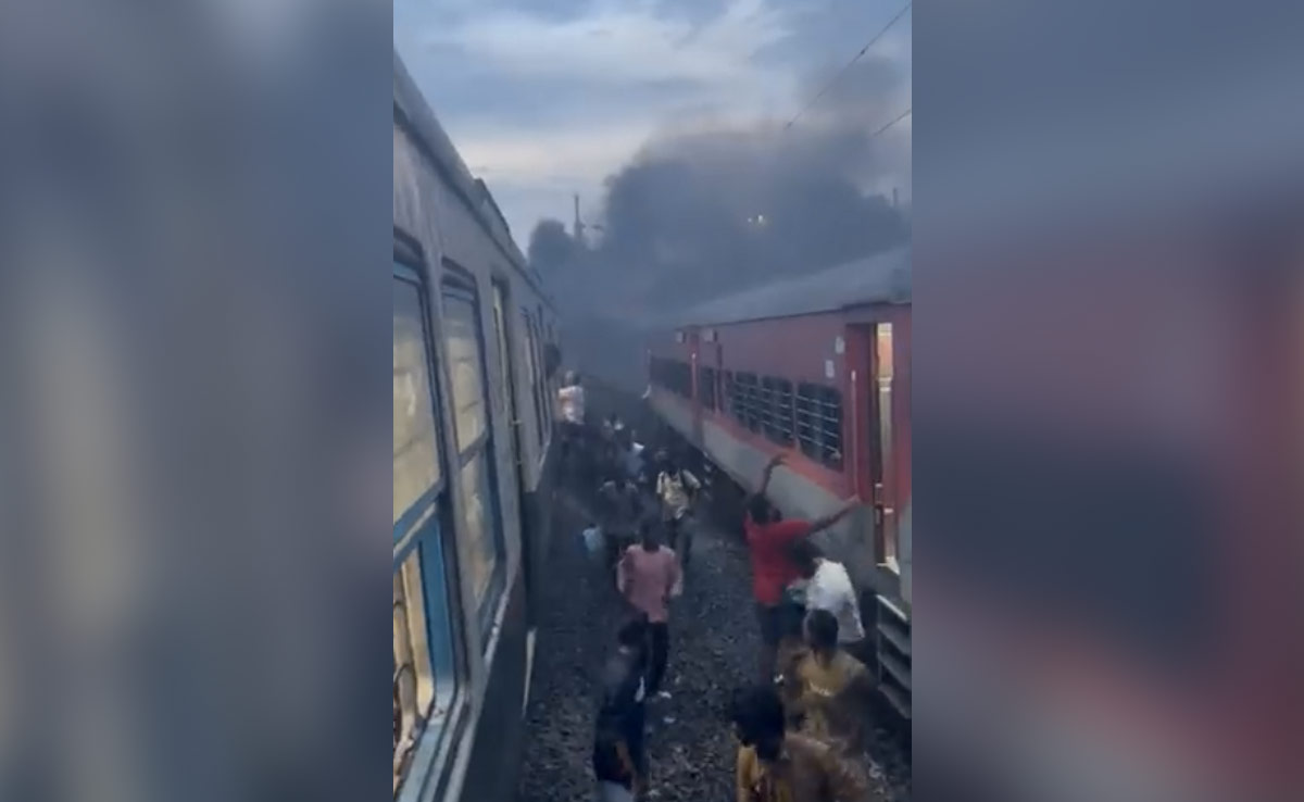 Video: Smoke On Mumbai-Bound Train Triggers Chaos In Chennai