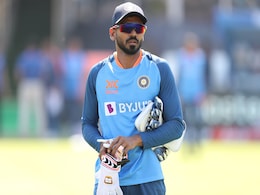 "बहुत ही खराब असर छोड़ा, सूची लगातार बढ़ रही", केएस भरत सस्ते में हुए आउट, तो फैंस ने किया ट्रोल "बहुत ही खराब असर छोड़ा, सूची लगातार बढ़ रही", केएस भरत सस्ते में हुए आउट, तो फैंस ने किया ट्रोल