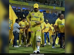 MS Dhoni के घुटने की सर्जरी पर CSK सीईओ का बड़ा बयान, "वह ठीक हैं और..." MS Dhoni के घुटने की सर्जरी पर CSK सीईओ का बड़ा बयान, "वह ठीक हैं और..."