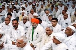 Haryana Farmers' Overnight Sit-In Over MSP Demands Haryana Farmers' Overnight Sit-In Over MSP Demands