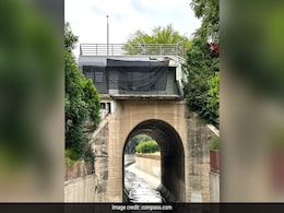 "Troll Apartment" Built In The Middle Of Los Angeles Bridge Up For Sale For $250,000 "Troll Apartment" Built In The Middle Of Los Angeles Bridge Up For Sale For $250,000