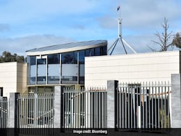 Russian Diplomat Reportedly Refusing To Leave Axed Embassy Site in Australia Russian Diplomat Reportedly Refusing To Leave Axed Embassy Site in Australia