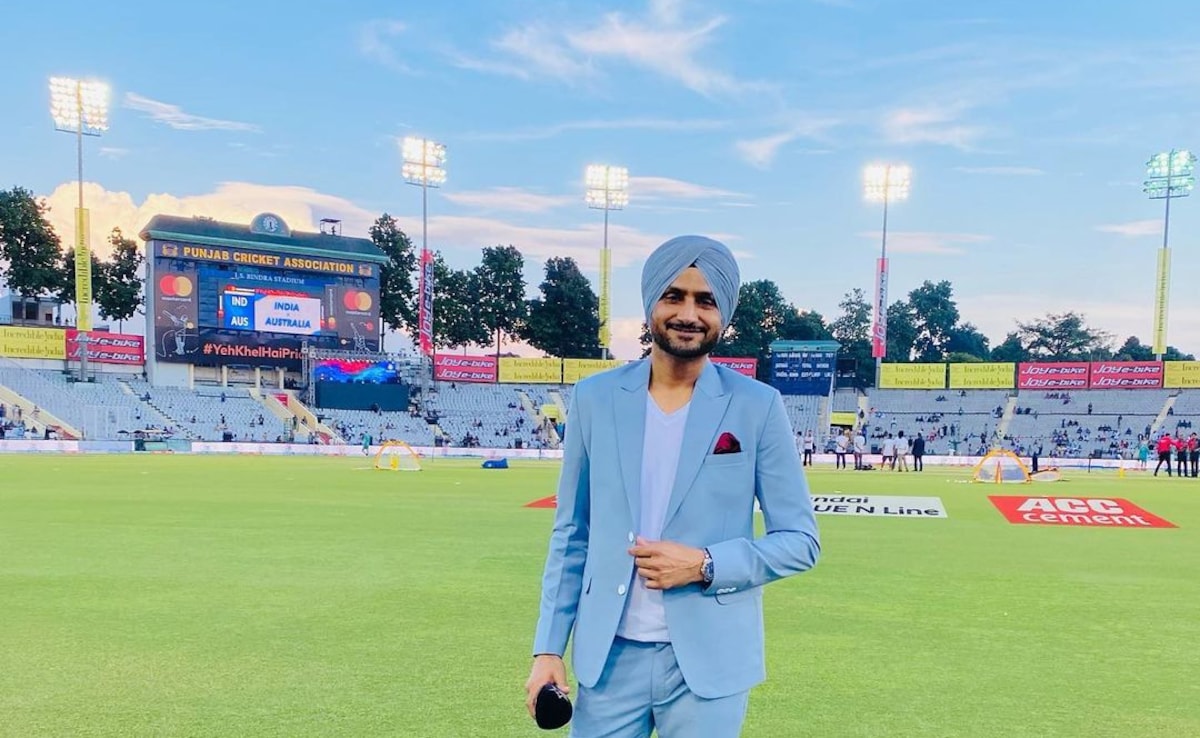Harbhajan Singhs Blunt Reality Check To England Great Over 3-1 Series Prediction At Start