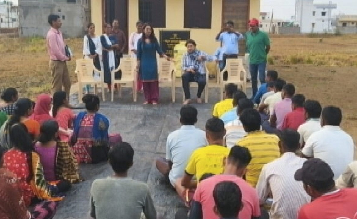 अब फिल्म में काम करेंगे सरेंडर कर चुके नक्सली, 5  पूर्व नक्सलियों ने दिया ऑडिशन