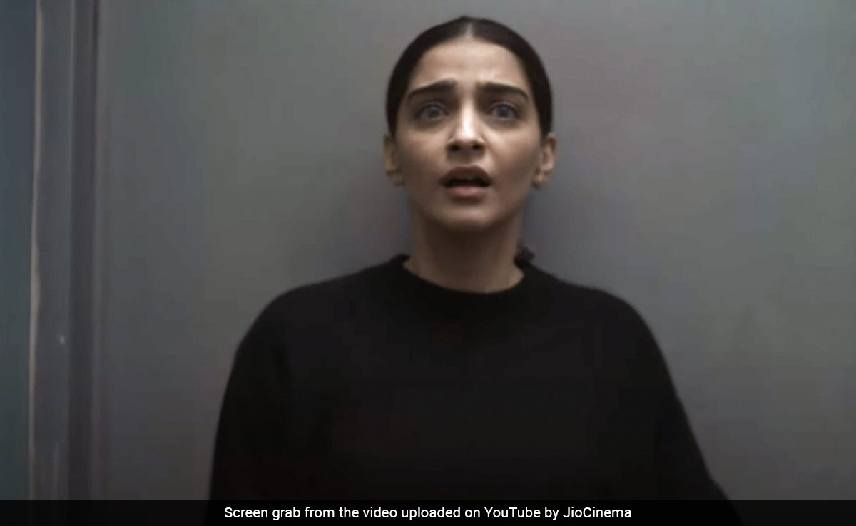 <i>Blind</i> Trailer: Sightless Sonam Kapoor Vs A Deadly Enemy In A Dark World