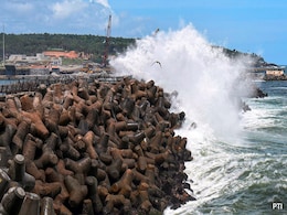 Cyclone Biparjoy To Hit Pakistan's Sindh Today, 66,000 People Evacuated Cyclone Biparjoy To Hit Pakistan's Sindh Today, 66,000 People Evacuated