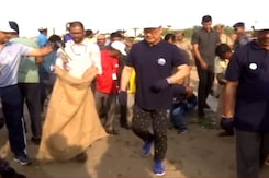 World Oceans Day: Union Minister Takes Part In Chennai Beach Cleaning Program World Oceans Day: Union Minister Takes Part In Chennai Beach Cleaning Program