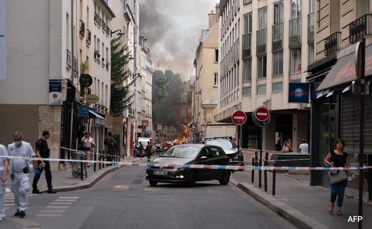 Fire Breaks Out In Paris Building, 24 Injured