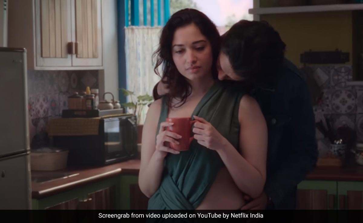 <i>Lust Stories 2</i> Review: High-Wattage Tamannaah Sizzles, Vijay Varma Absorbs The Heat Without Melting