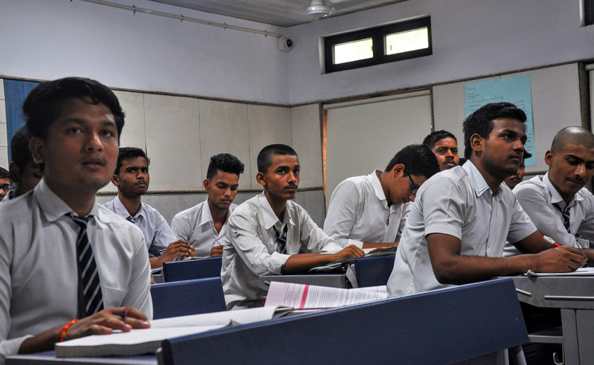 Opinion: School Textbooks Need Reforms and Rightsizing