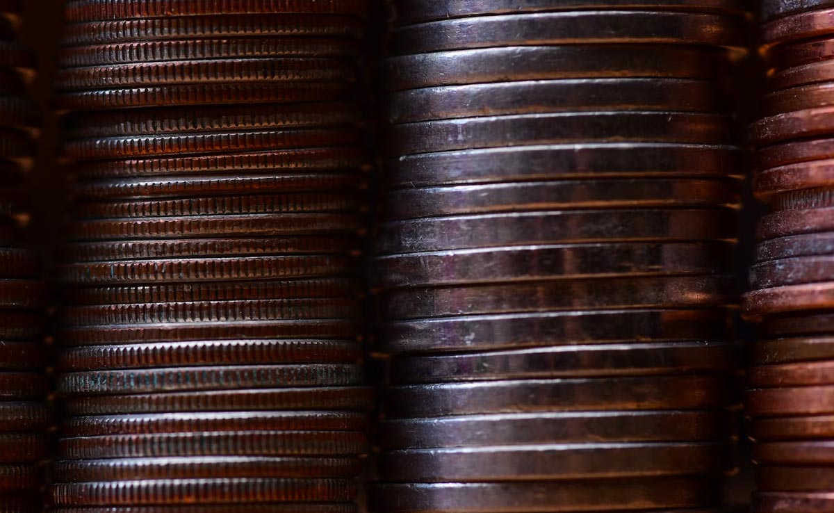 US Family Finds 1 Million Pennies While Cleaning Out Los Angeles Home
