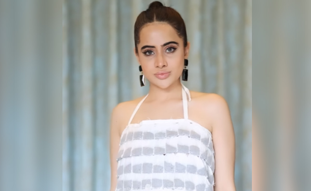 The Internet Can't Get Over Uorfi Javed's New Dress, Made Out Of Tea Bags