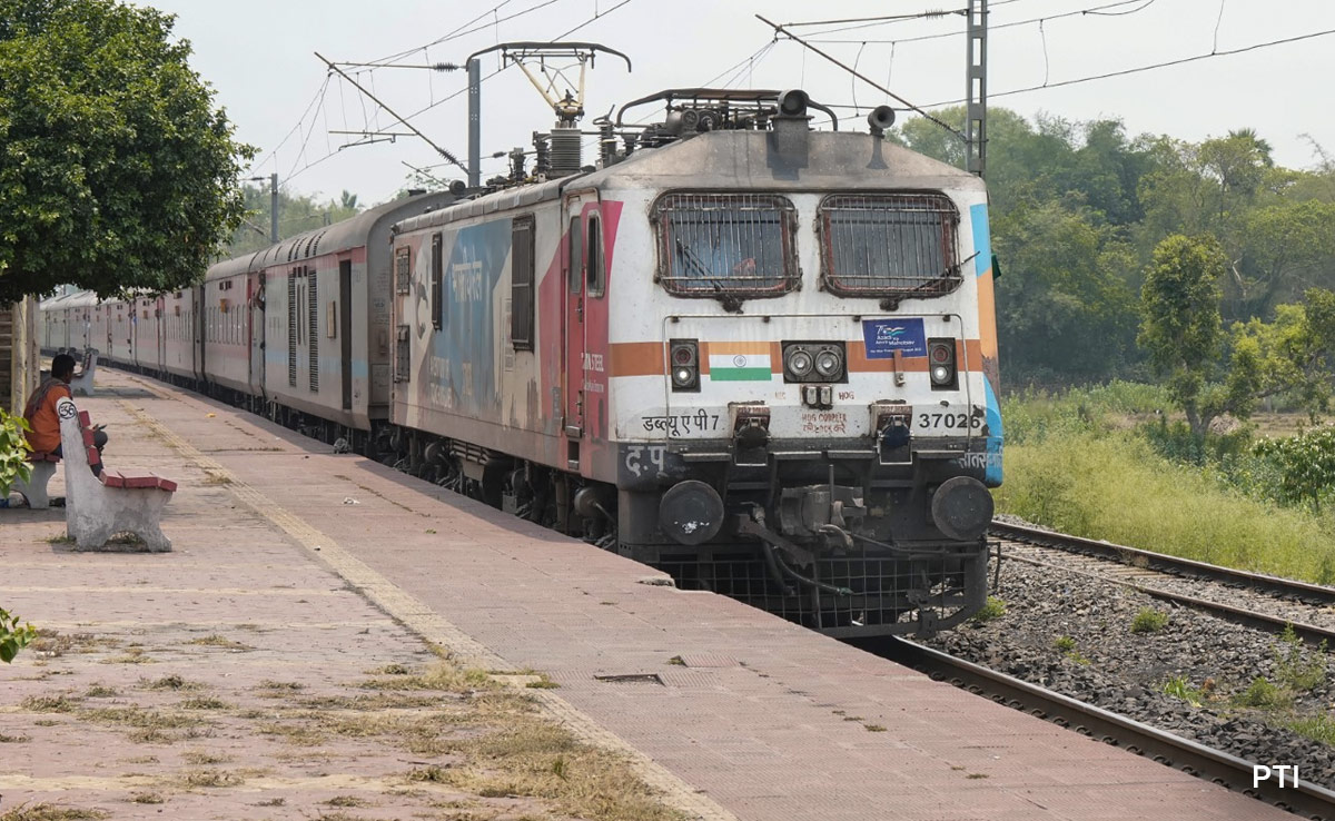 At 30 Km/Hr, Coromandel Express Passes Through Odisha Train Crash Spot