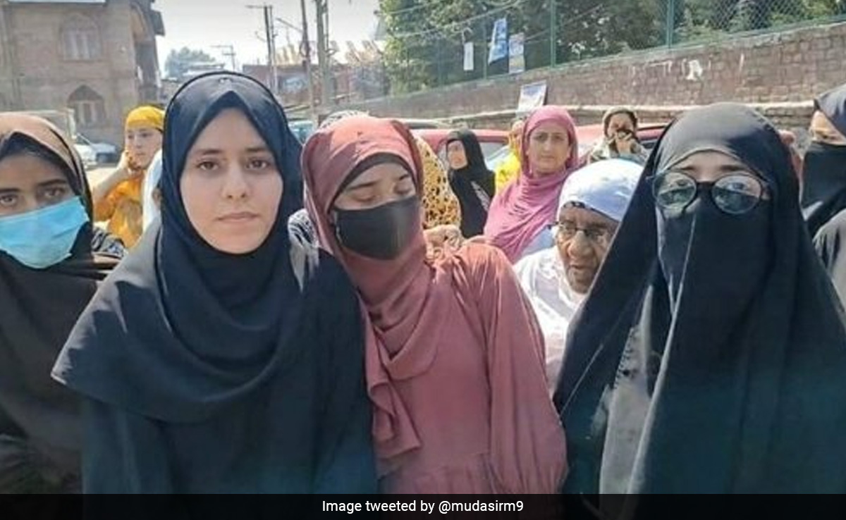 "Go To Madrassa": Students Denied Entry Into Srinagar School Over Hijab