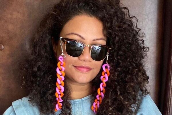 Analee Cerejo Mesmerizes with Impressive Mimicry