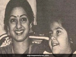 श्रीदेवी की गोदी में बैठी ये बच्ची आज है टीवी की क्वीन, इनके एक इशारे पर नाचती है पूरी इंडस्ट्री...पहचाना इस सुपरस्टार को? श्रीदेवी की गोदी में बैठी ये बच्ची आज है टीवी की क्वीन, इनके एक इशारे पर नाचती है पूरी इंडस्ट्री...पहचाना इस सुपरस्टार को?