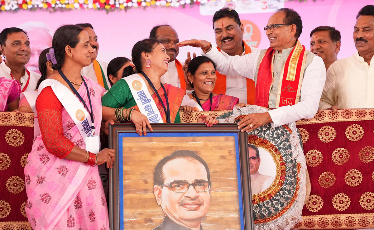 मध्यप्रदेश का खजाना खस्ताहाल, फिर भी हो रही 'वोट-लोक' की राजनीति, 3 सालों में हुई 2715 घोषणाएं