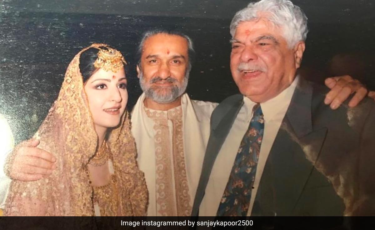 A Glimpse At Maheep Kapoor's Unforgettable Golden Bridal Style From Almost 25 Years Ago