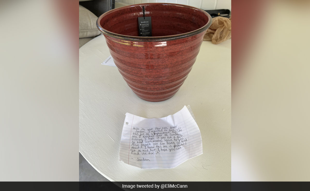 Delivery Man Accidentally Breaks Customer's Flower's Pot, Here's What He Did Next