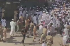 आज की सुर्खियां 12 जून : पंढरपुर यात्रा पर निकले भक्तों-पुलिस में झड़प आज की सुर्खियां 12 जून : पंढरपुर यात्रा पर निकले भक्तों-पुलिस में झड़प