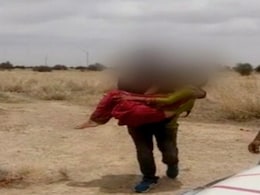 पाकिस्तान: विवाहित हिंदू महिला का अपहरण के बाद कराया धर्म परिवर्तन, फिर जबरन मुस्लिम शख्स से करा दी शादी पाकिस्तान: विवाहित हिंदू महिला का अपहरण के बाद कराया धर्म परिवर्तन, फिर जबरन मुस्लिम शख्स से करा दी शादी