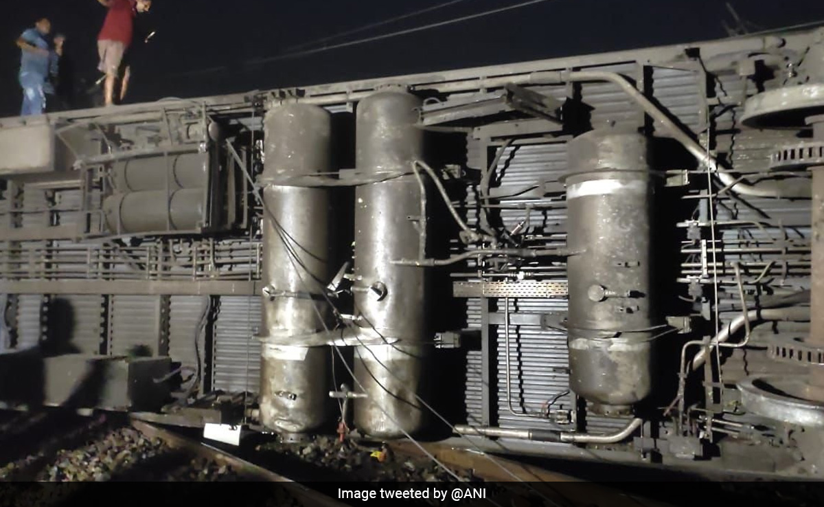 Odisha Train Accident: 900 Injured, Authorities Issue Helpline Numbers