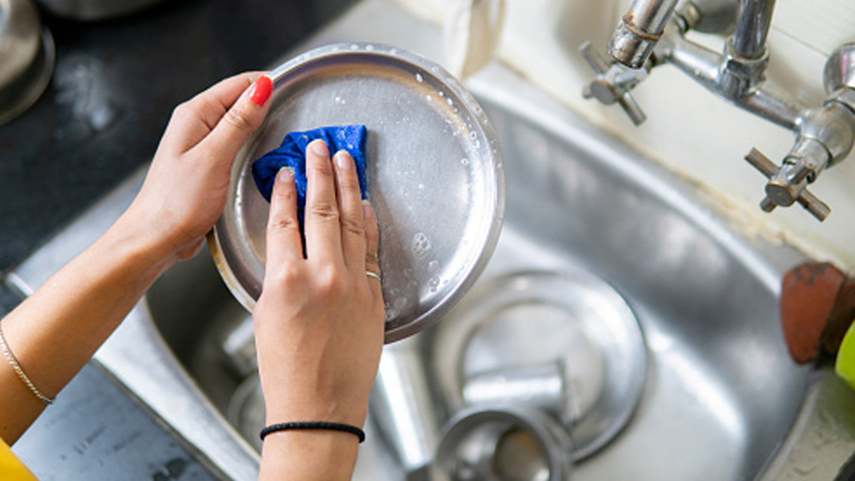 5 Super-Fun Tips To Make Your Stainless-Steel Utensils Sparkle