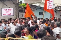 Team Uddhav's Protest Ahead Of Mumbai Civic Body Polls Team Uddhav's Protest Ahead Of Mumbai Civic Body Polls