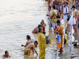 आषाढ़ अमावस्या है आज, इन दोषों से पा सकते हैं छुटकारा बस कर लीजिए ये काम आषाढ़ अमावस्या है आज, इन दोषों से पा सकते हैं छुटकारा बस कर लीजिए ये काम