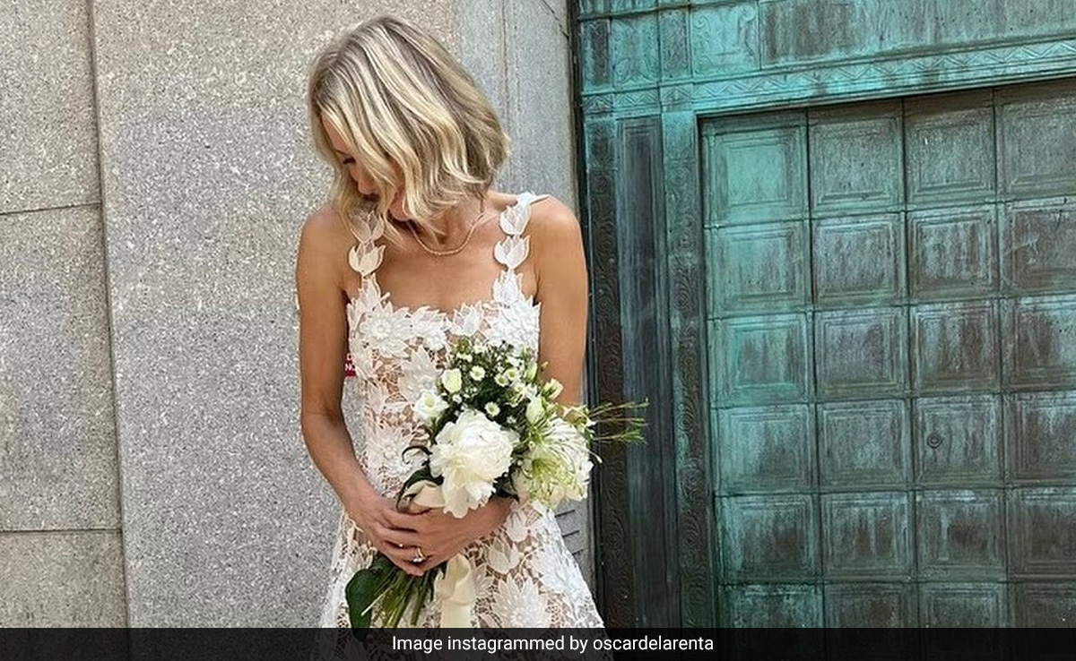 Naomi Watts Looks Phenomenal In A ₹4 Lakh Oscar De La Renta Floral Lace Wedding Dress To Marry Billy Crudup