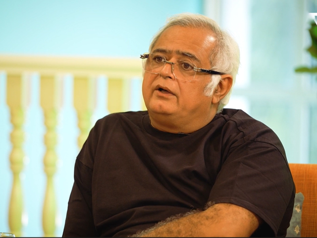 स्ट्रीमिंग प्लेटफार्म ज्यादा से ज्यादा लोगों तक पहुंचने का जरिया बन रहा : हंसल मेहता स्ट्रीमिंग प्लेटफार्म ज्यादा से ज्यादा लोगों तक पहुंचने का जरिया बन रहा : हंसल मेहता