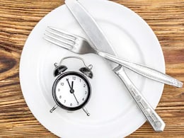 Late-Night Eater? Here's Why Having An Early Dinner Is The Key To Healthy Lifestyle! Late-Night Eater? Here's Why Having An Early Dinner Is The Key To Healthy Lifestyle!