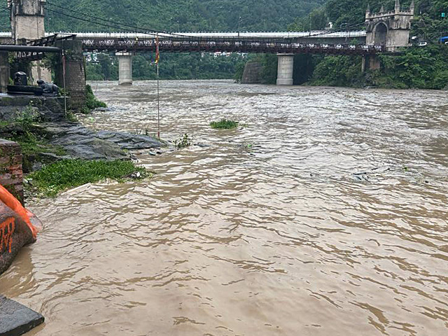 Rain, Landslides Hit Himachal Pradesh, Mandi-Kullu National Highway Blocked