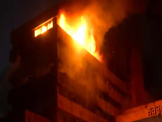 अब एयरफोर्स का दस्ता बुझाएगा भोपाल में सतपुड़ा भवन में लगी आग