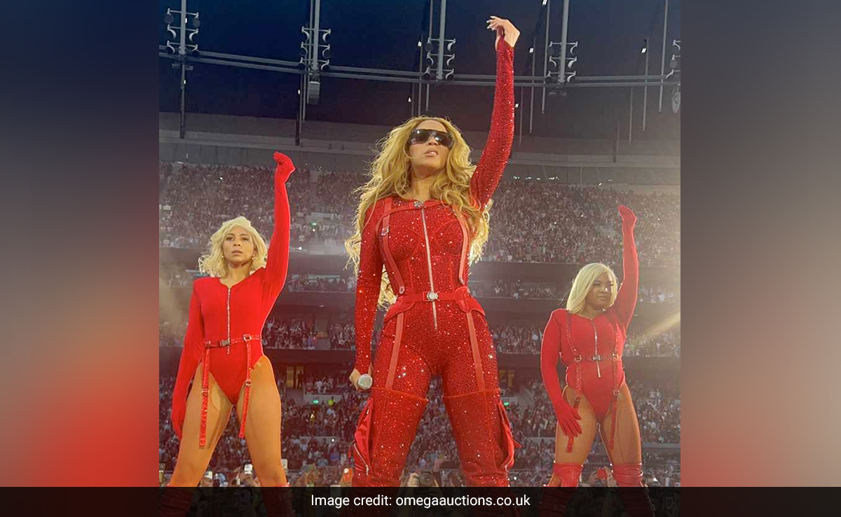 Fan Who Caught Beyonce's Sunglasses At Concert Selling Them For Rs 16 Lakh