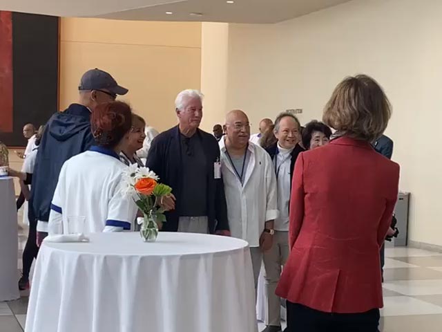 न्यूयॉर्क में आयोजित होने जा रहे योग कार्यक्रम में शिरकत करने पहुंचे हॉलीवुड अभिनेता रिचर्ड गेयर