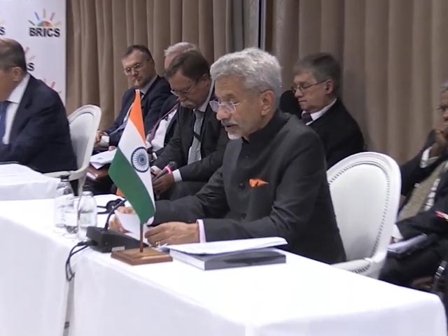 एस जयशंकर ने ब्रिक्स बैठक में आतंकवाद का मुकाबला करने की आवश्यकता को किया रेखांकित