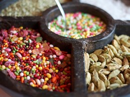 End Your Meal Right! Keep This Homemade Mouth Freshener And Digestive Handy