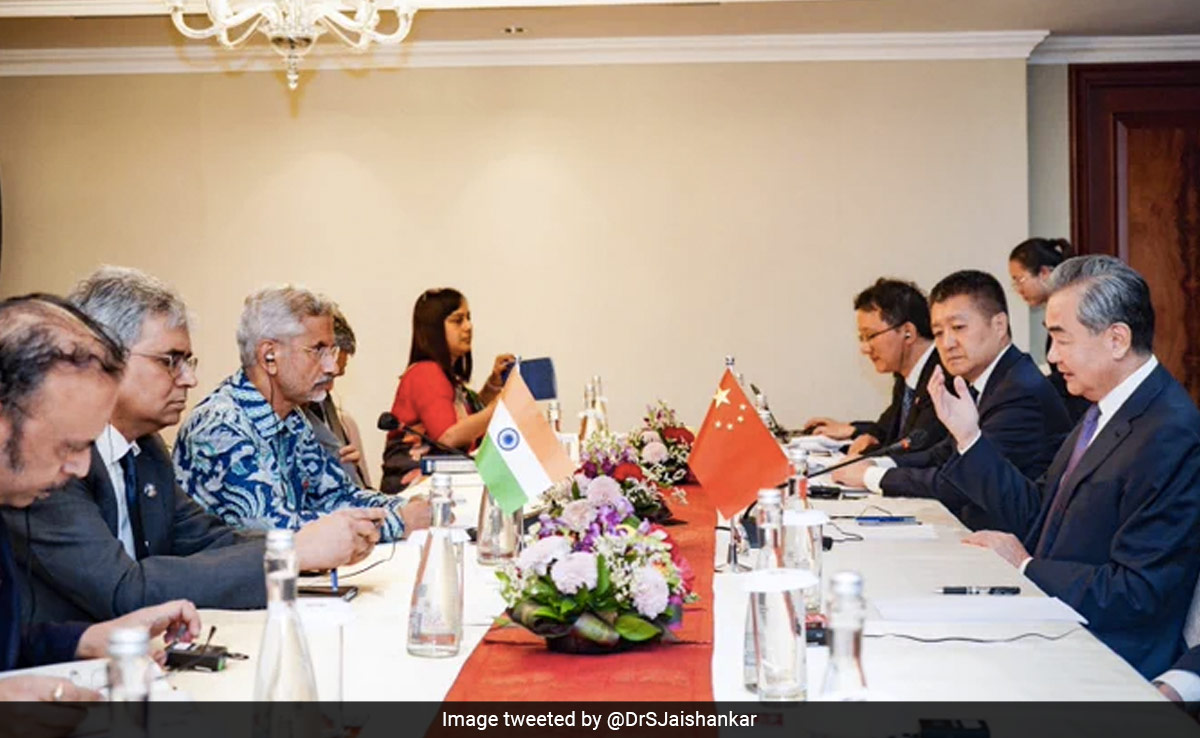 S Jaishankar, Top Chinese Diplomat Discuss Peace In Border Areas At ASEAN Meet