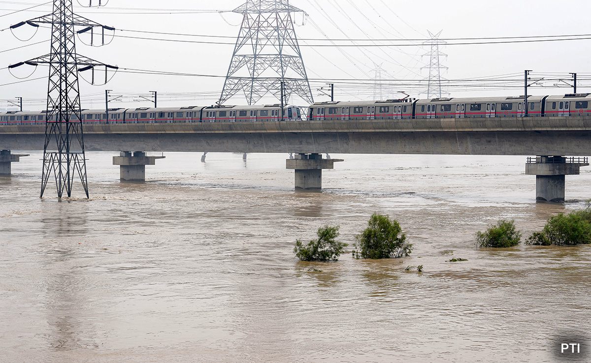 Big Update From Delhi Metro As Yamuna Water Level Slowly Recedes