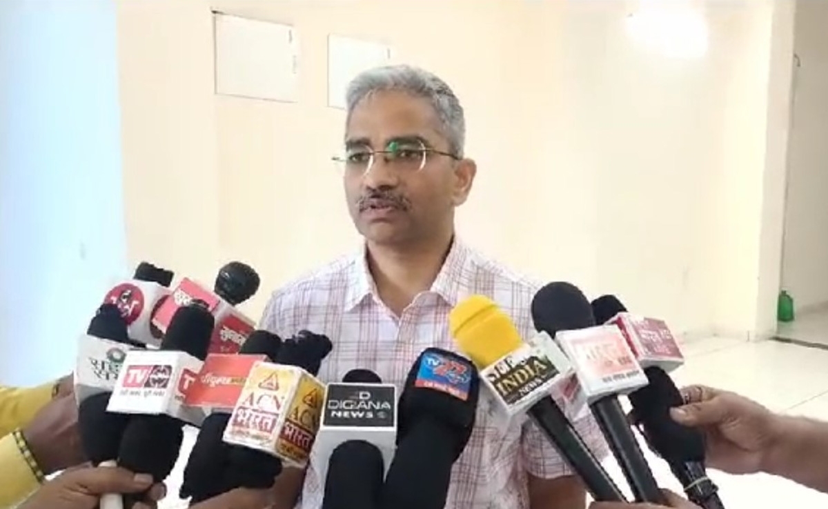 इंदौर पुलिस कमिश्नर ने लोन ऐप को बताया खतरनाक, लोगों को बचने की दी सलाह