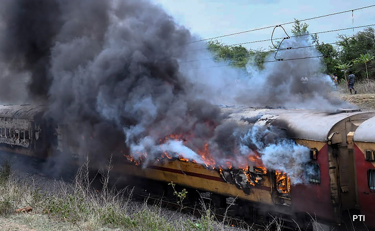 Fire Breaks Out In 3 Coaches Of Falaknuma Express In Telangana, No Injuries Reported