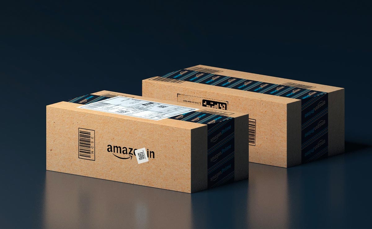 US Woman Receives Over 100 Amazon Packages She Never Ordered, Donates Them All